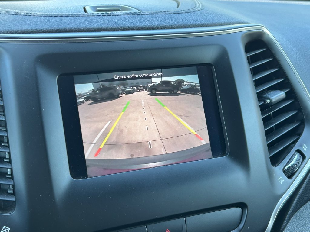 Used 2019 Jeep Cherokee SUV