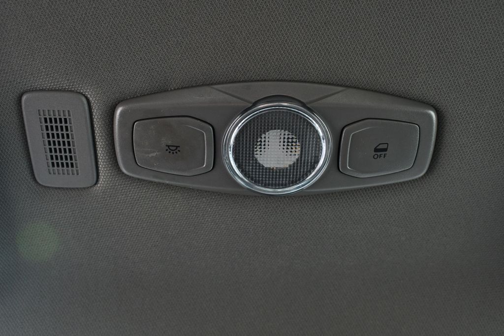 Used 2020 Black Ford XLT Flex Fuel image 32