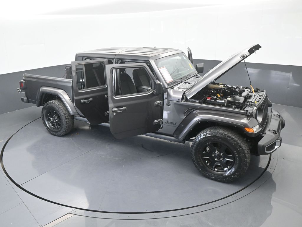 Used 2022 Granite Crystal Metallic Clearcoat Jeep Sport image 63