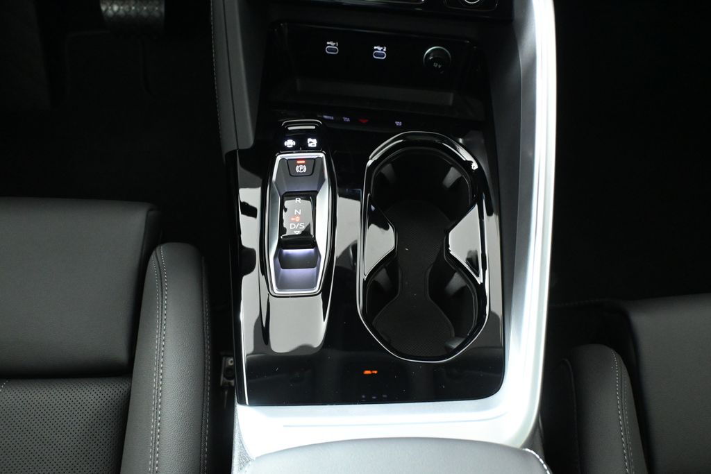 Thumbnail: 2025 Audi Q5 - 19