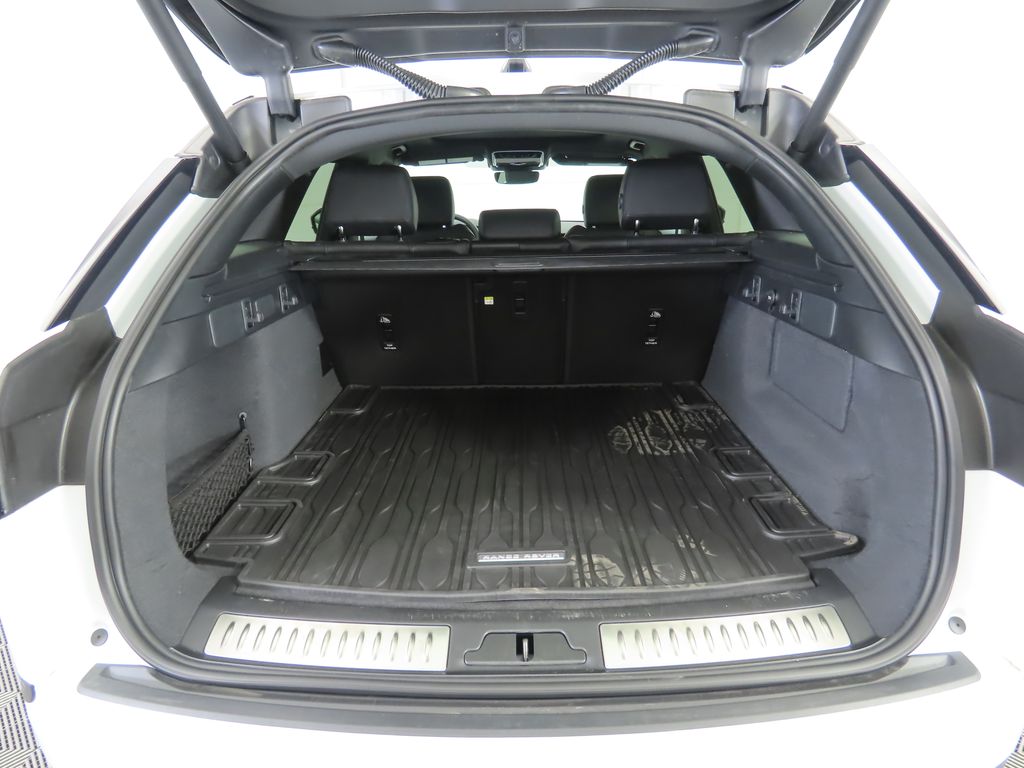 Thumbnail: 2026 Land Rover Range Rover Velar - 29