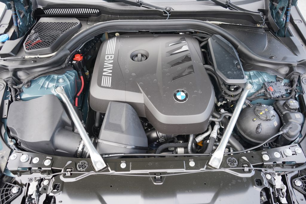 Thumbnail: 2025 BMW 5 Series - 22