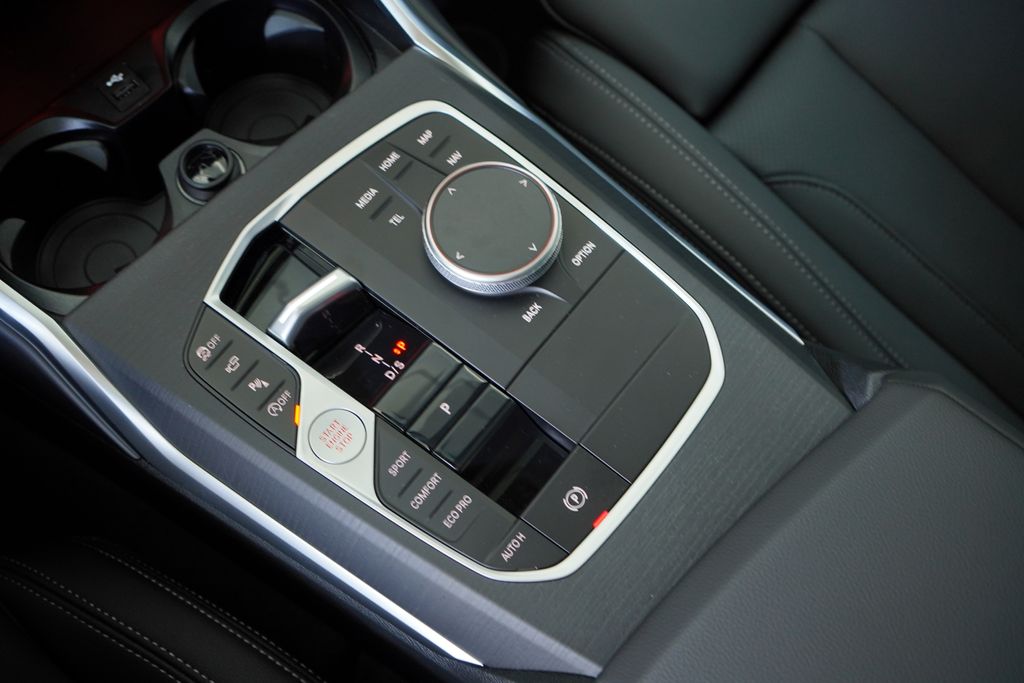 Thumbnail: 2026 BMW 3 Series - 19