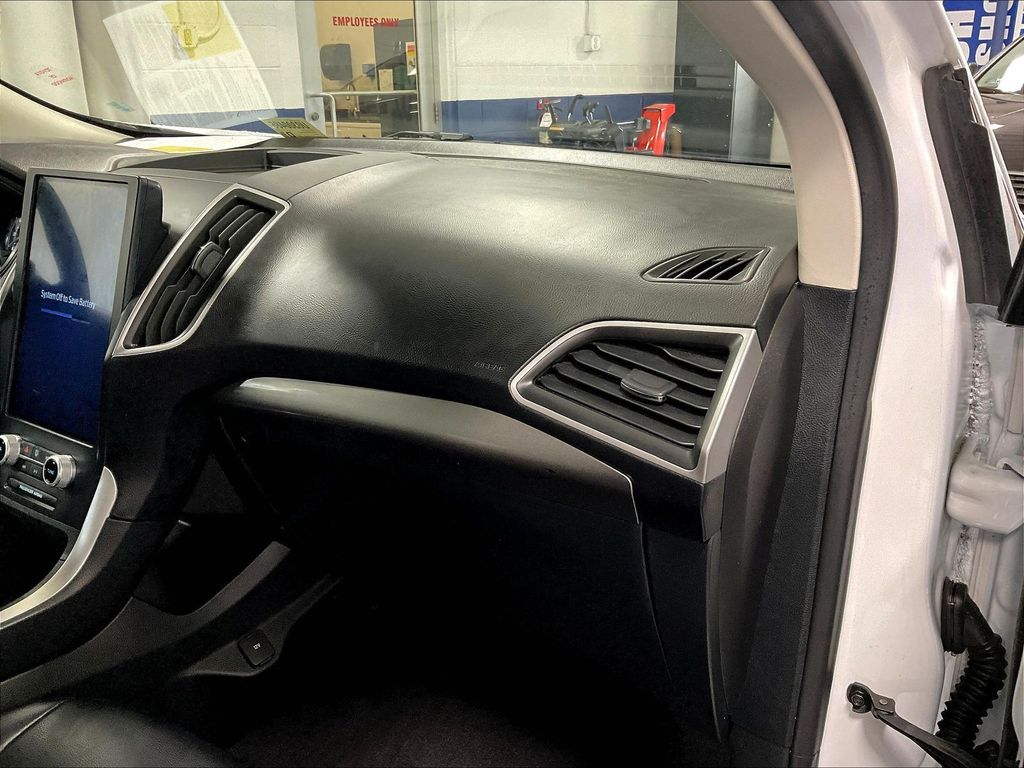 2023 Ford Edge — photo 13