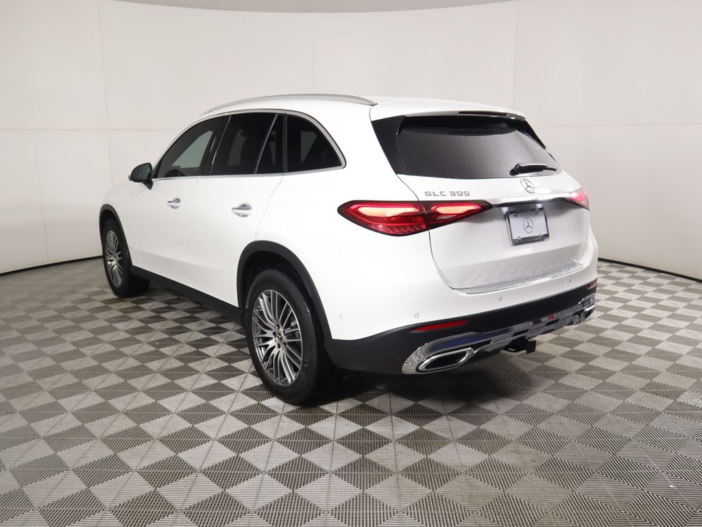 Thumbnail: 2026 Mercedes-Benz GLC - 7