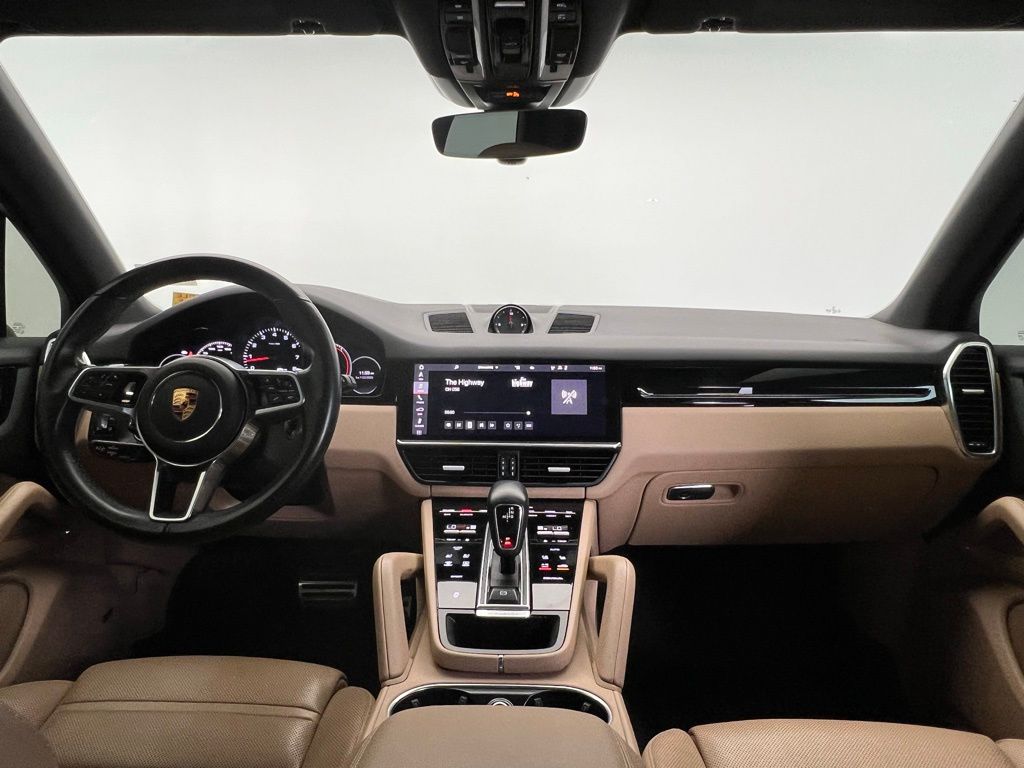 Thumbnail: 2021 Porsche Cayenne - 6