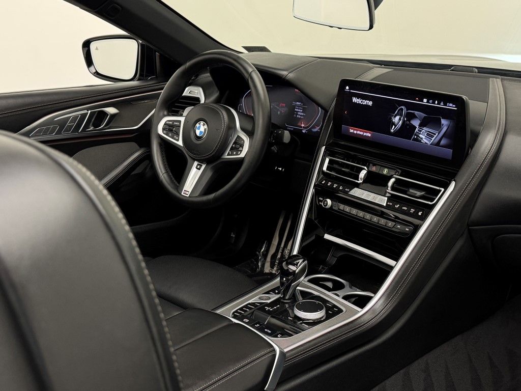 Thumbnail: 2023 BMW 8 Series - 21
