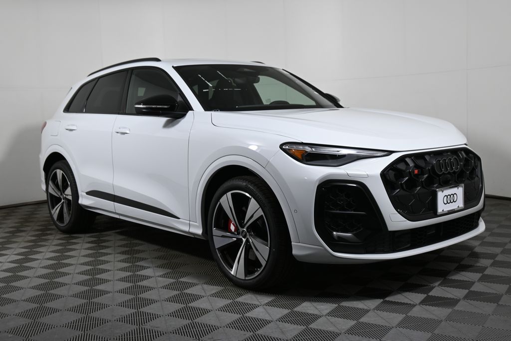Thumbnail: 2025 Audi SQ5 - 8