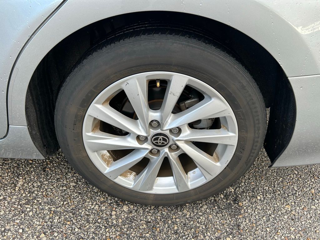 Thumbnail: 2024 Toyota Camry - 9