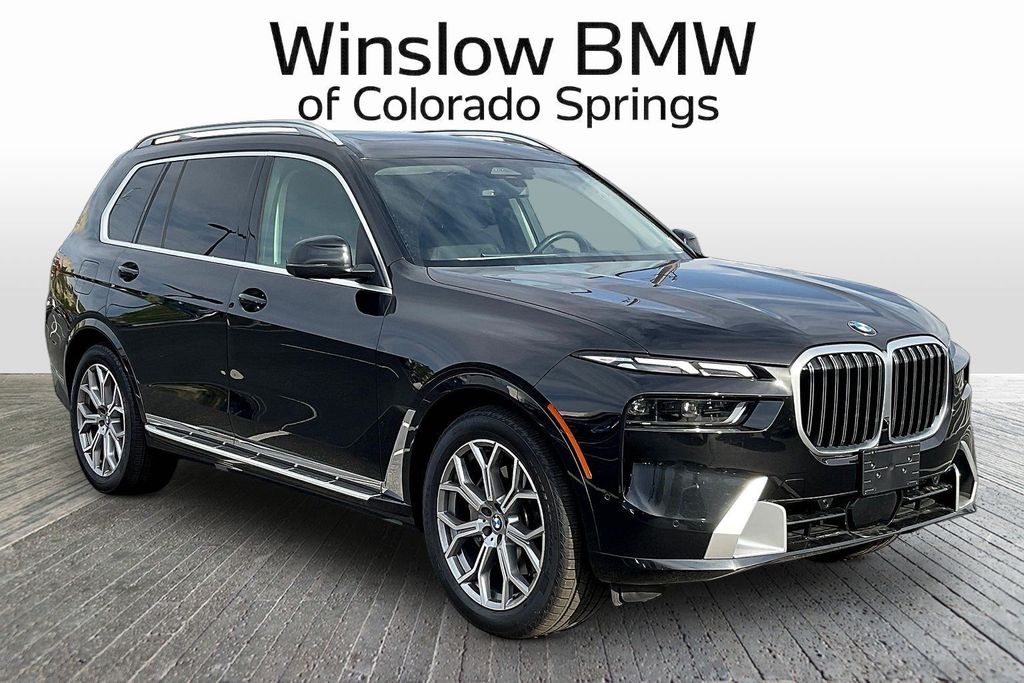 2025 BMW X7 xDrive40i