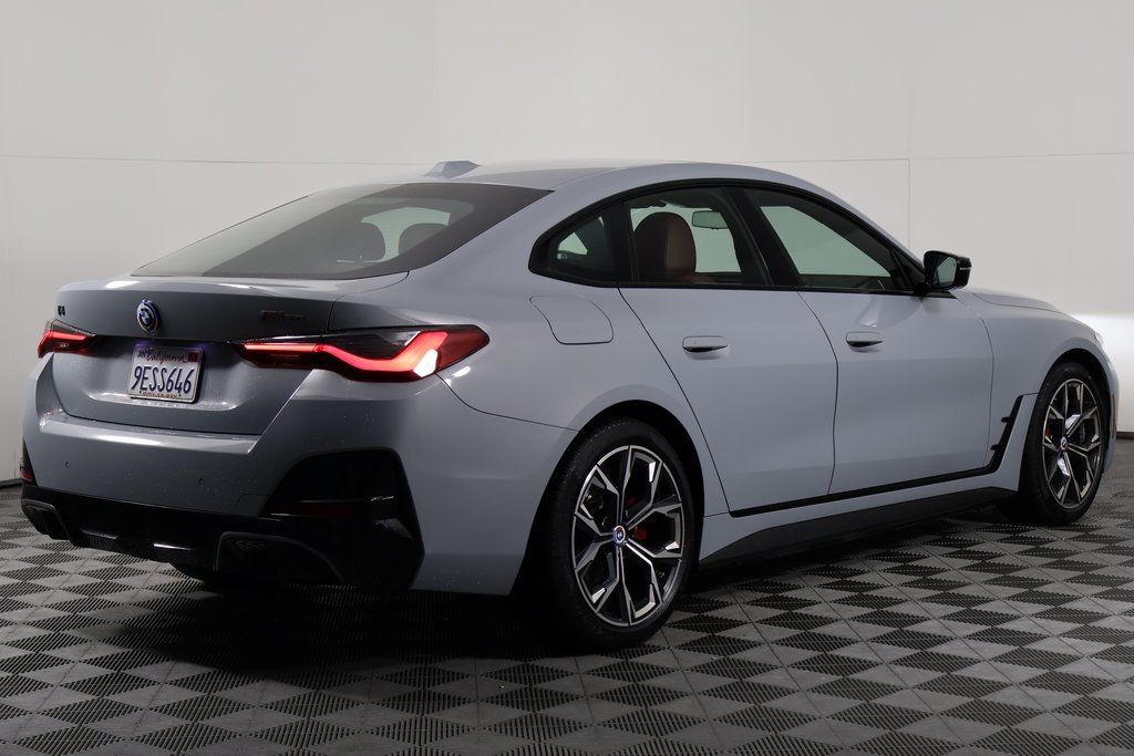 Thumbnail: 2023 BMW i4 - 4