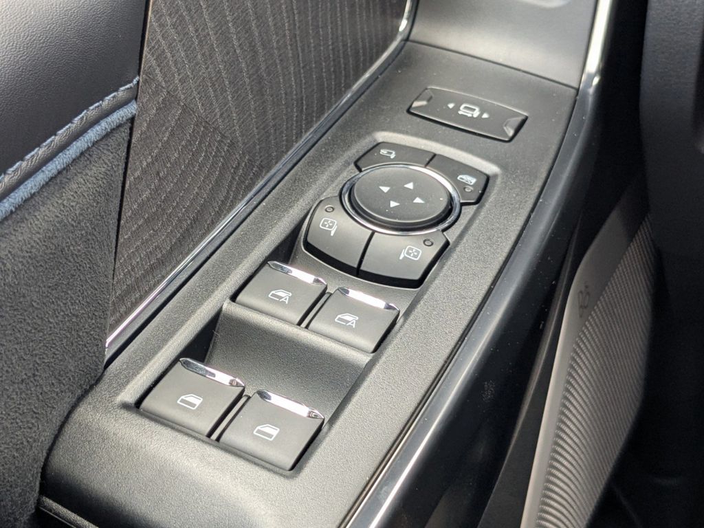 2025 Ford F-350 Platinum