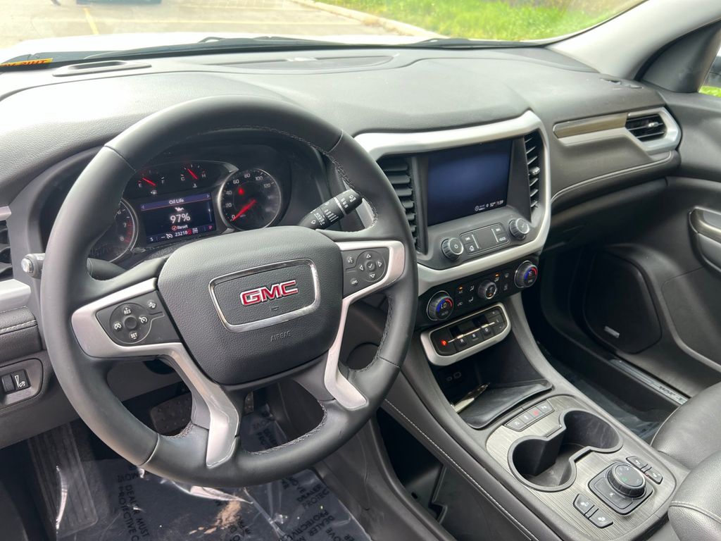 2023 GMC Acadia SLT 39