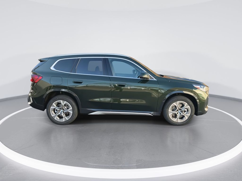 2025 BMW X1 xDrive28i 9