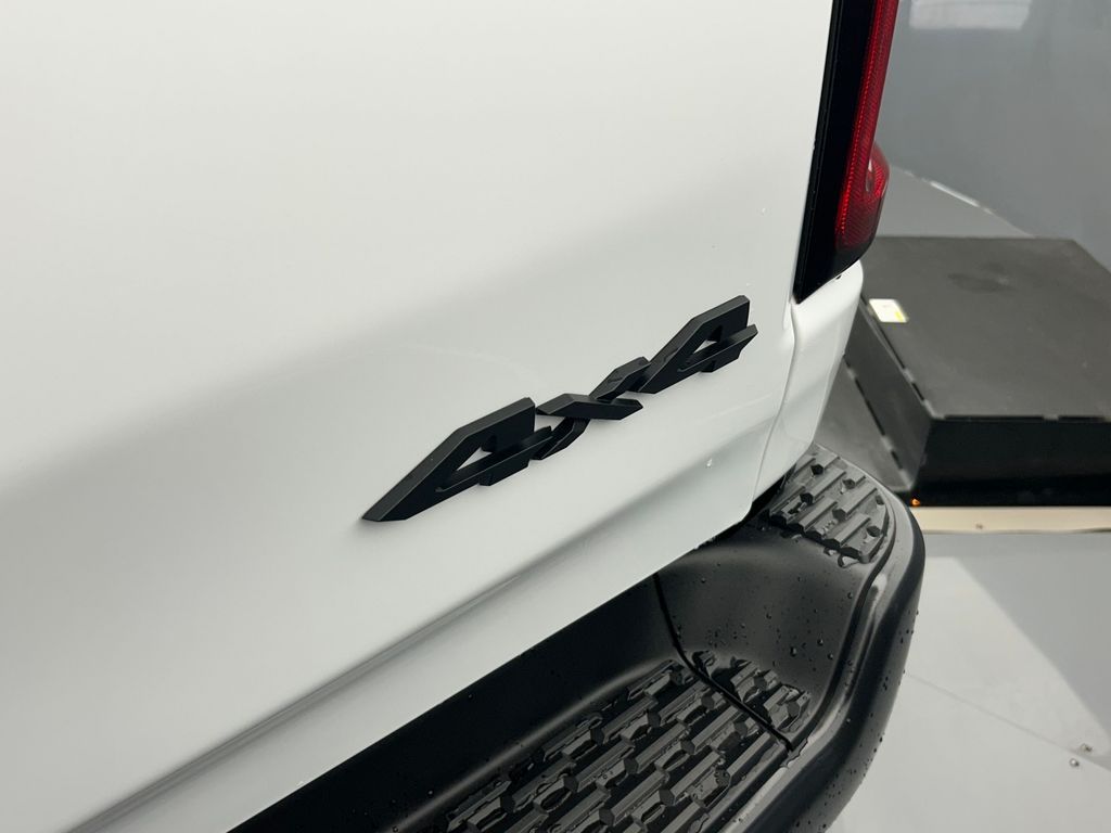 New 2026 Bright White Clearcoat Ram Tradesman image 31