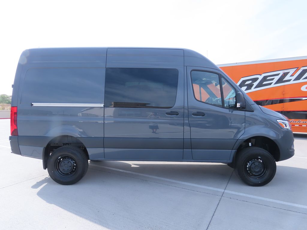 Thumbnail: 2026 Mercedes-Benz Sprinter - 4