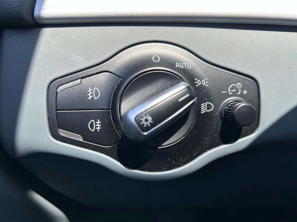 2015 Audi A4 Premium 13