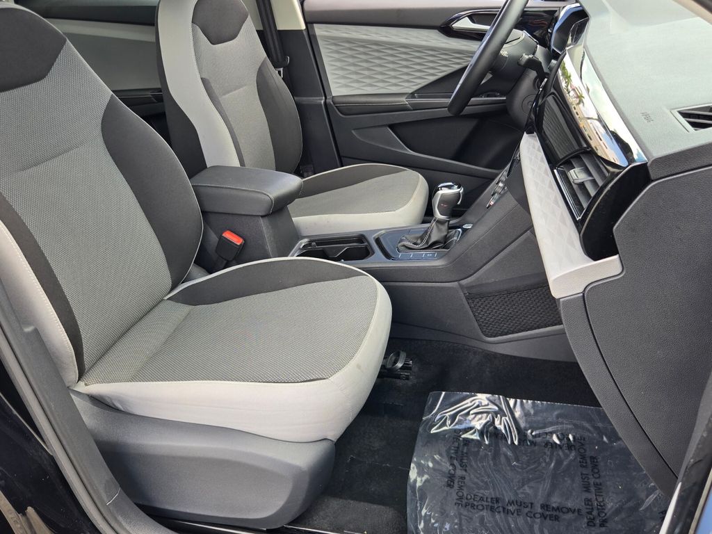 2024 Volkswagen Taos - $17,977