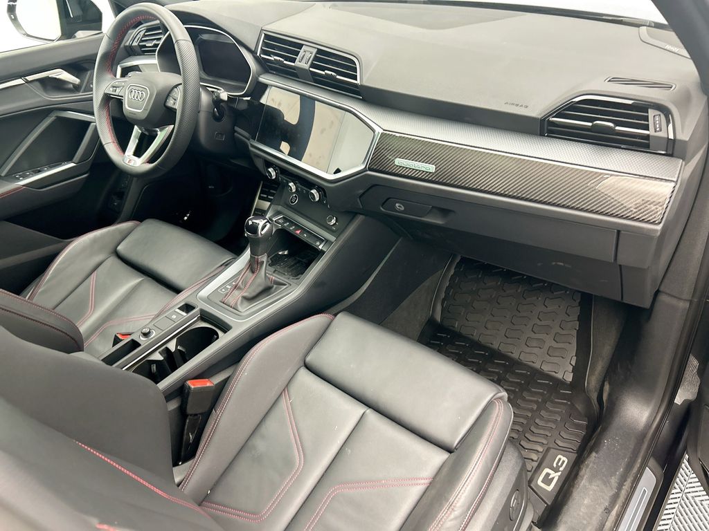 Thumbnail: 2025 Audi Q3 - 15