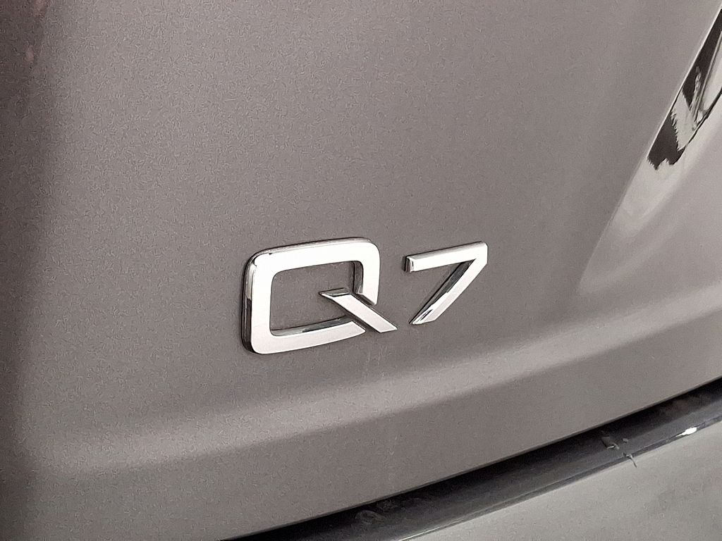 Thumbnail: 2019 Audi Q7 - 31