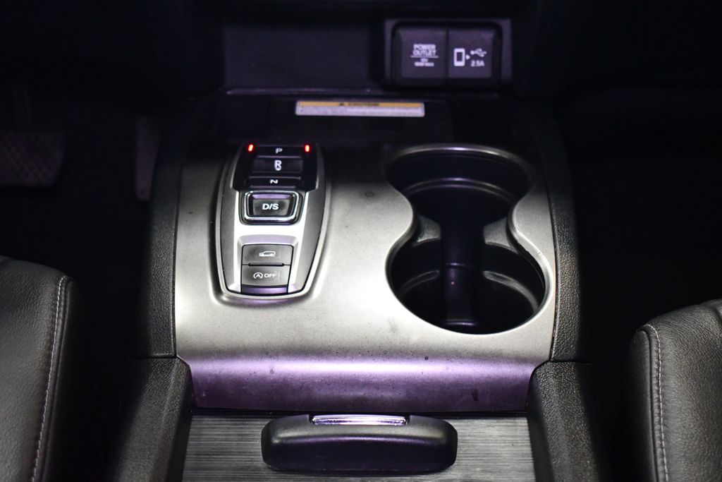 Thumbnail: 2022 Honda Pilot - 19