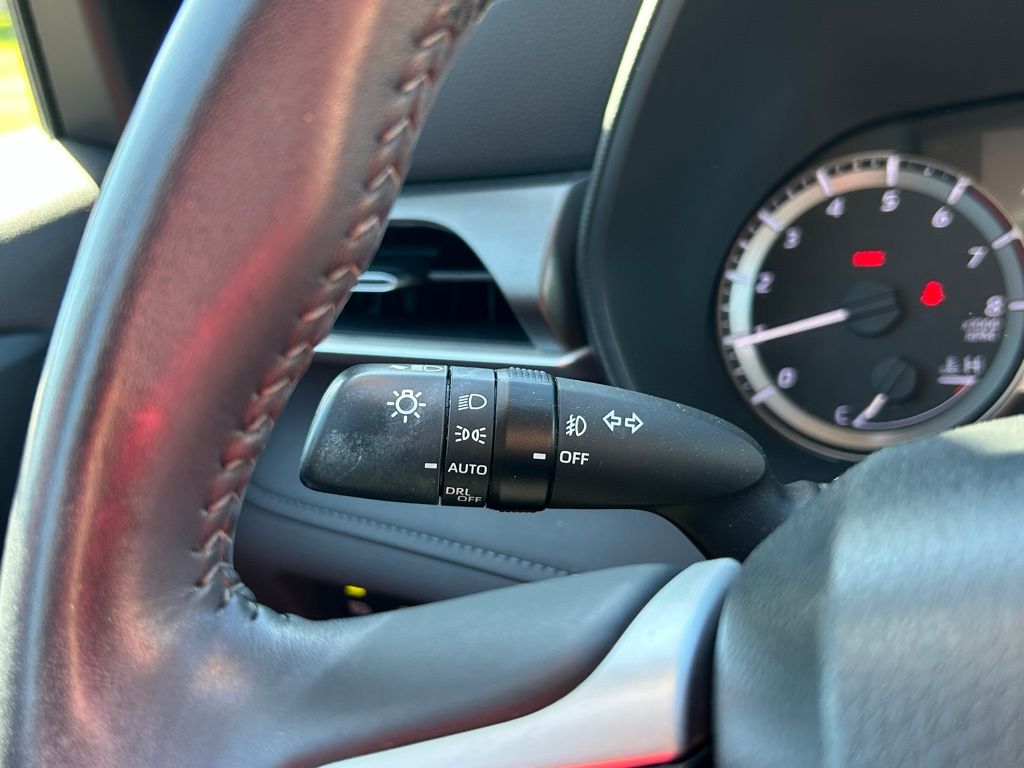 Thumbnail: 2023 Toyota Highlander - 23