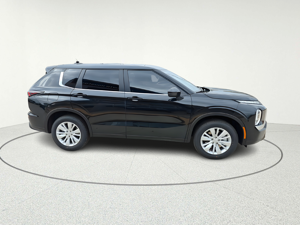 2026 Mitsubishi Outlander ES - 7