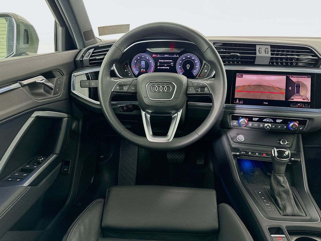 Thumbnail: 2020 Audi Q3 - 23