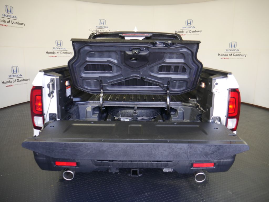 Thumbnail: 2026 Honda Ridgeline - 9