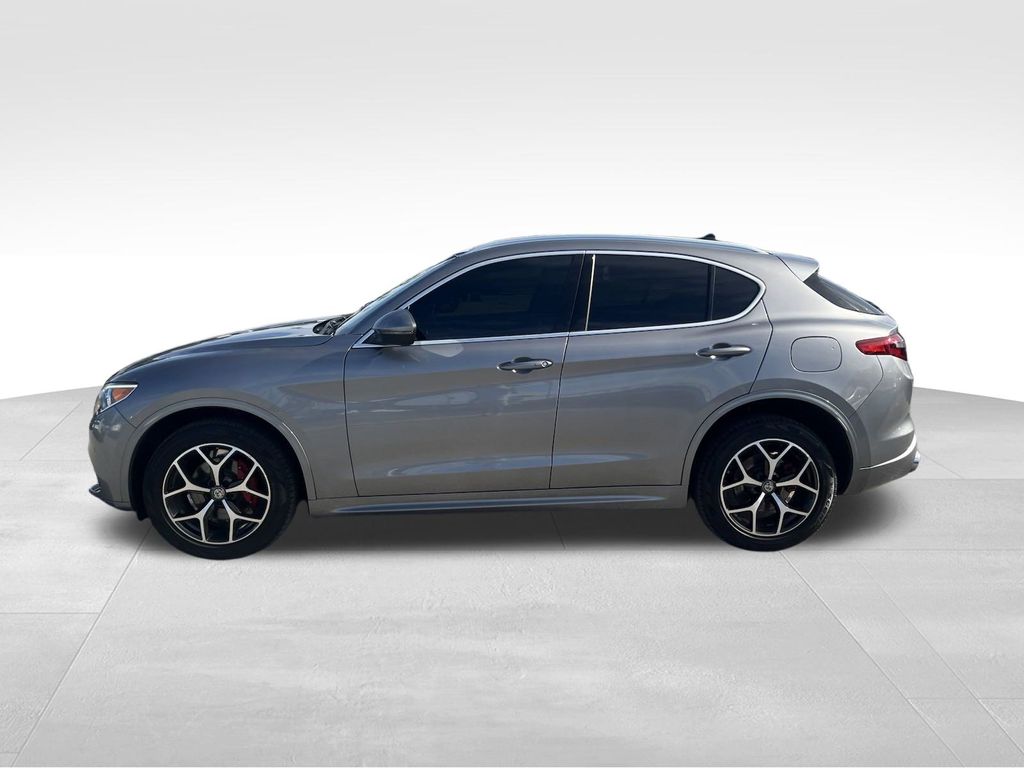 2021 Alfa Romeo Stelvio Ti 7