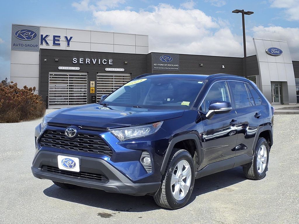 2021 Toyota RAV4 XLE AWD