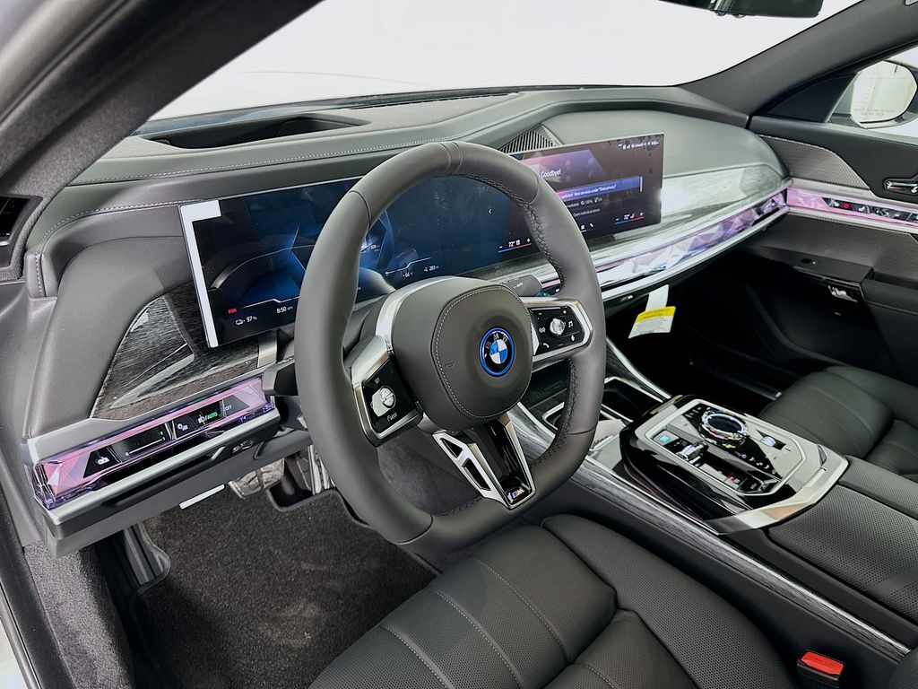2025 BMW i7 eDrive50 9