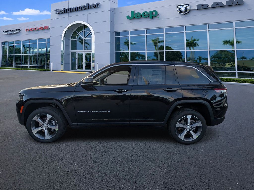new 2026 Jeep Grand Cherokee car, priced at $48,650
