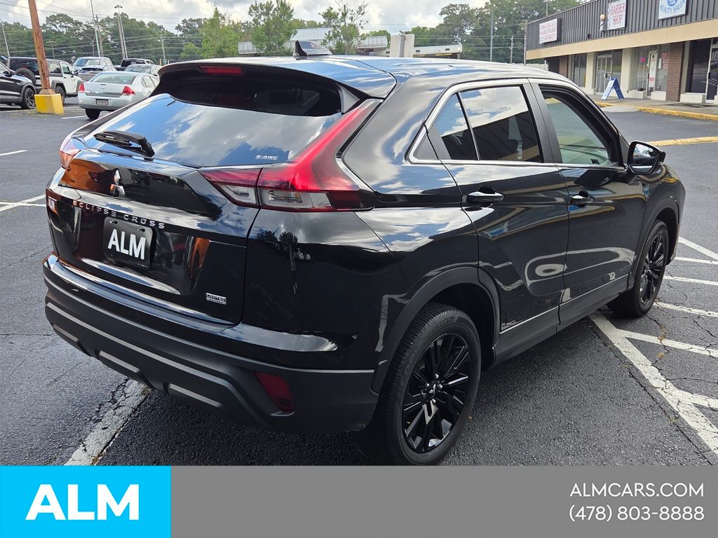 Used 2024 Gray Mitsubishi LE image 7