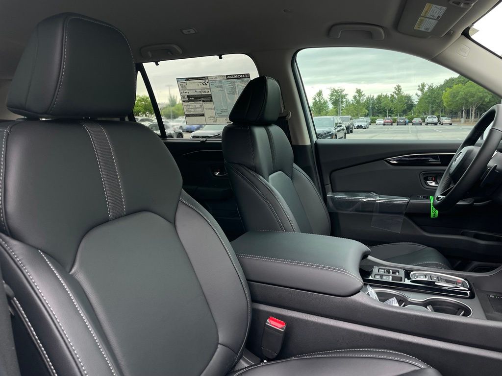 Thumbnail: 2026 Honda Pilot - 31