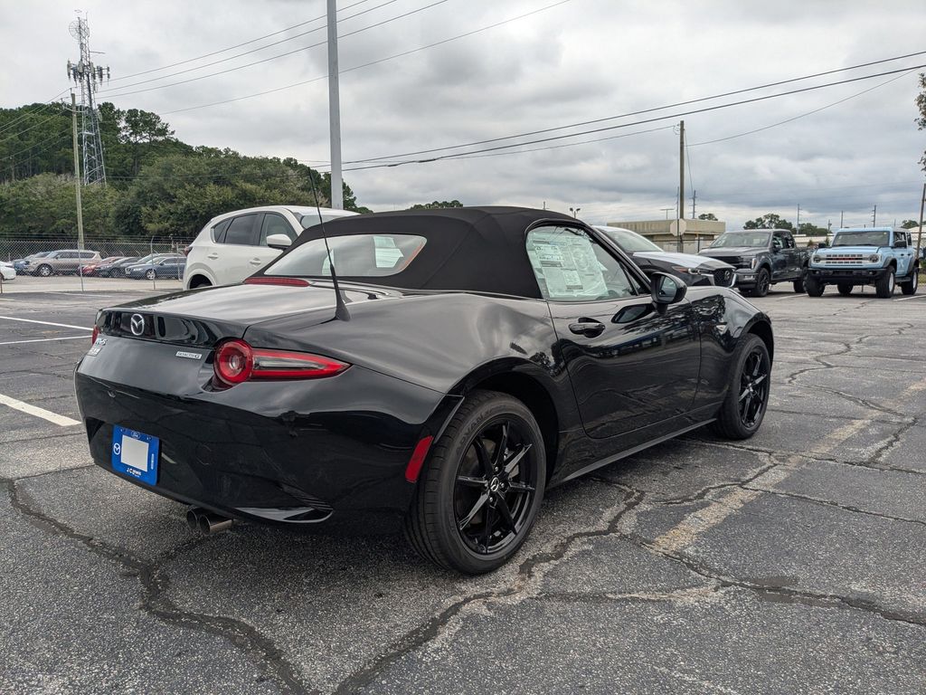 2025 Mazda MX-5 Miata Sport
