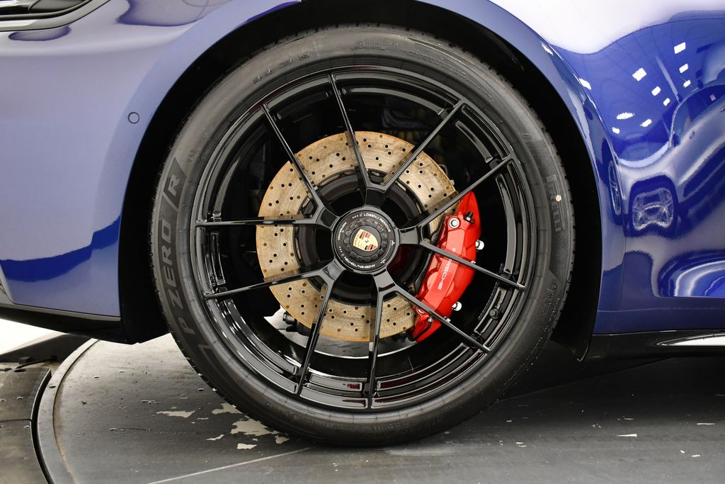 Thumbnail: 2026 Porsche 911 - 18