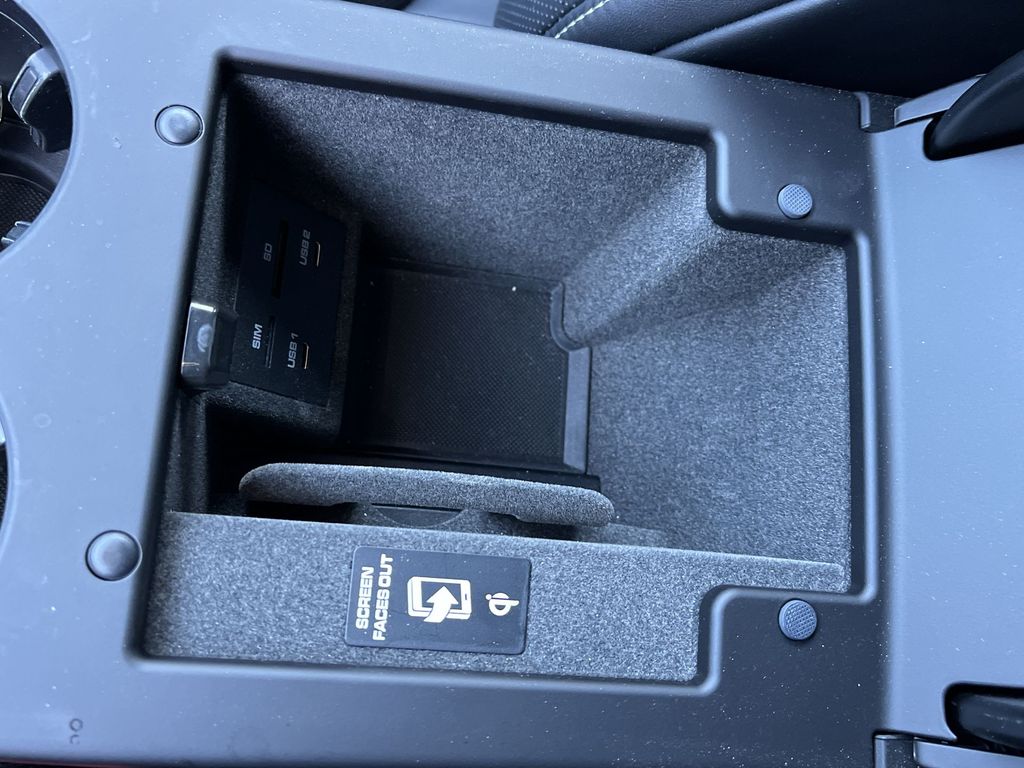 Thumbnail: 2024 Porsche Macan - 21