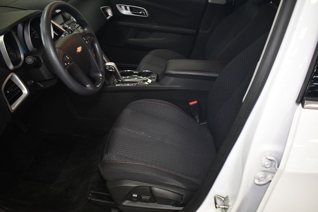 Thumbnail: 2013 Chevrolet Equinox - 24