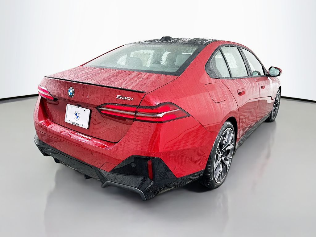 Thumbnail: 2026 BMW 5 Series - 5