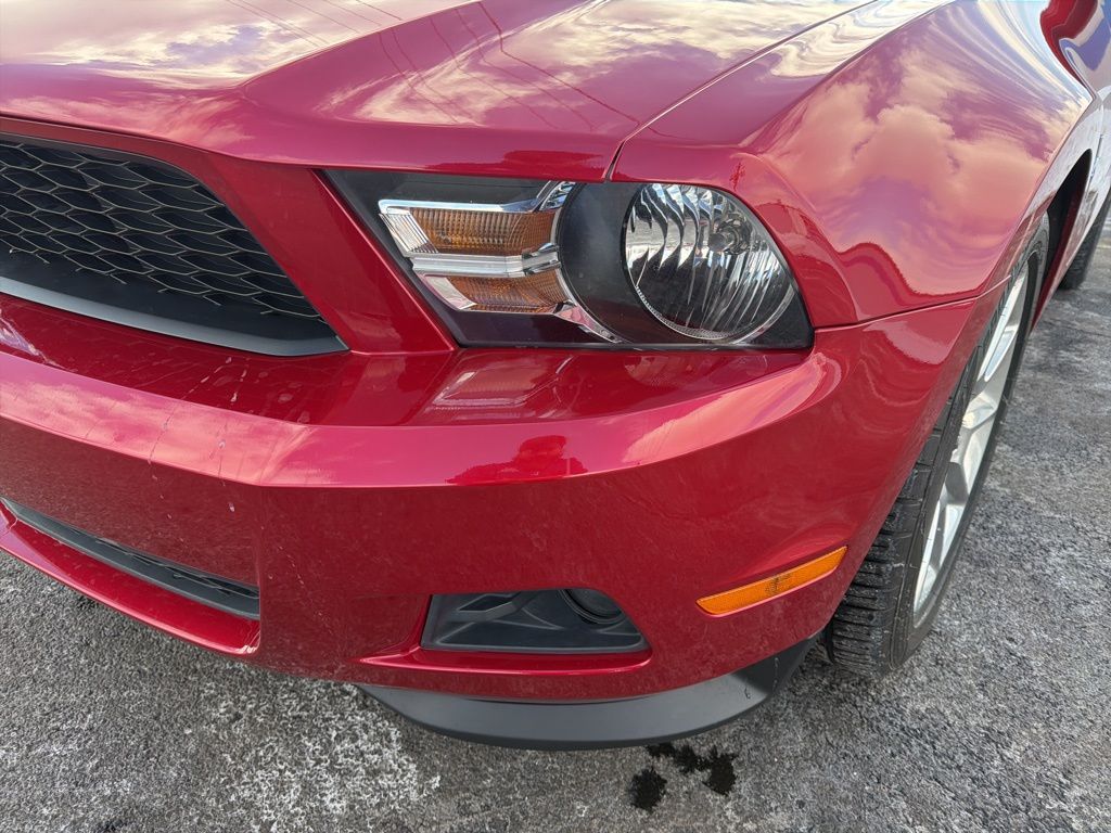 Thumbnail: 2011 Ford Mustang - 9