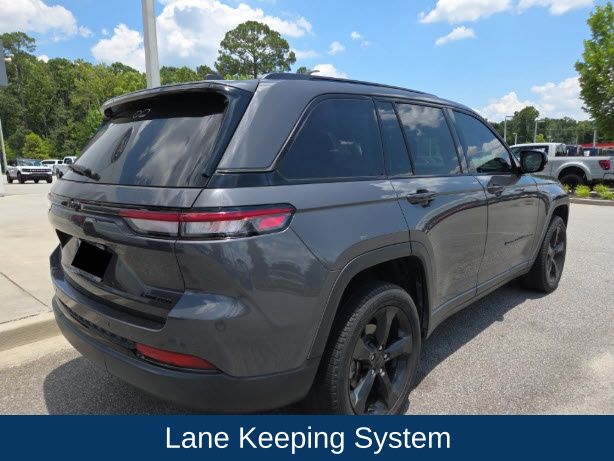 2023 Jeep Grand Cherokee Limited 4x2