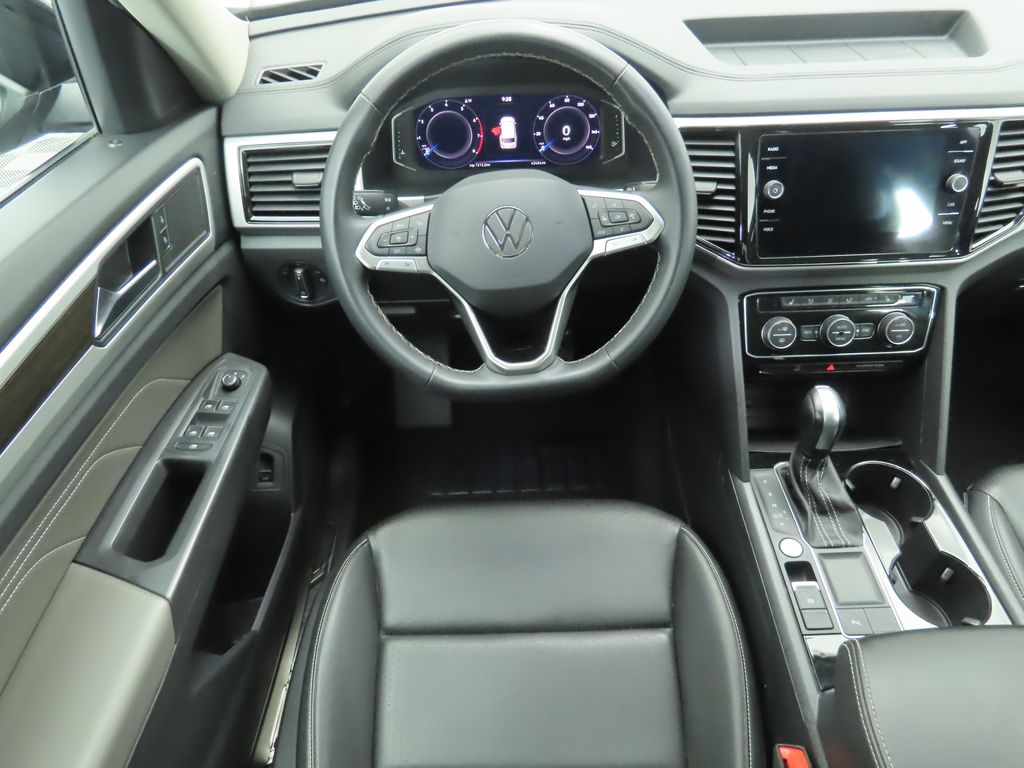 Thumbnail: 2023 Volkswagen Atlas - 10