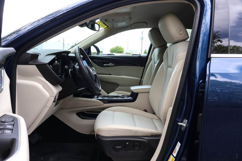 2022 Buick Envision Preferred 29