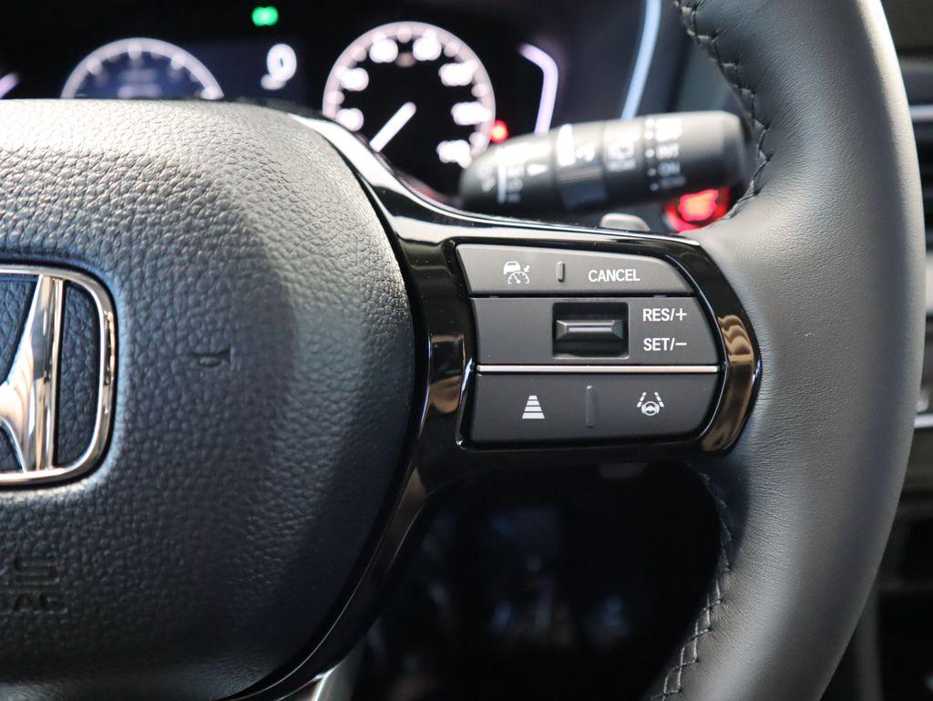 Thumbnail: 2025 Honda Pilot - 12