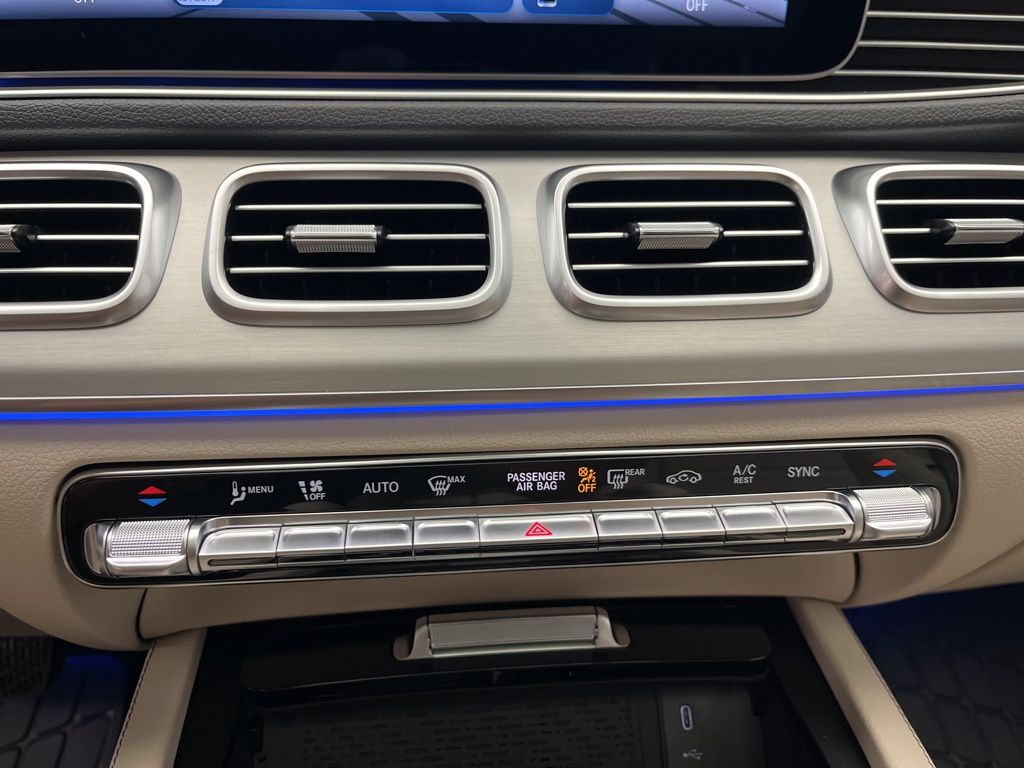 Thumbnail: 2026 Mercedes-Benz GLE - 19