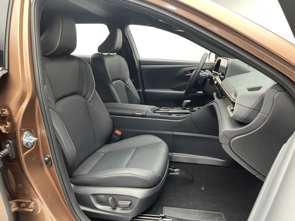 Thumbnail: 2026 Toyota Crown Signia - 18