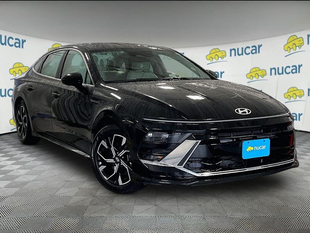 2025 Hyundai Sonata — photo 1