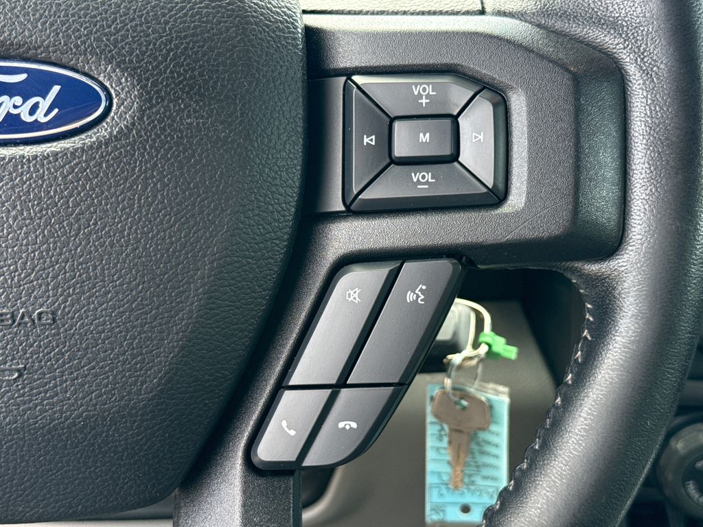 Used 2017  Ford XLT image 16