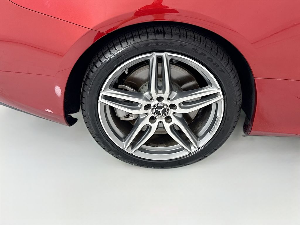 Thumbnail: 2018 Mercedes-Benz E-Class - 29